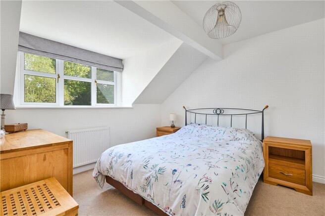 3 bed Terraced for sale Image 8