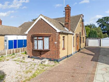 Sutton Court Drive, Rochford, Essex, SS4