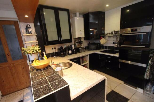 KITCHEN/BREAKFAST ROOM