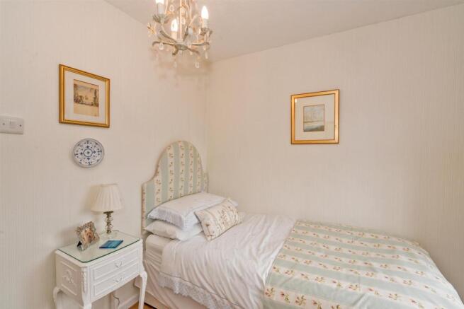 27 kings road (29 of