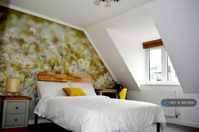 Second Floor Daisy Bedroom