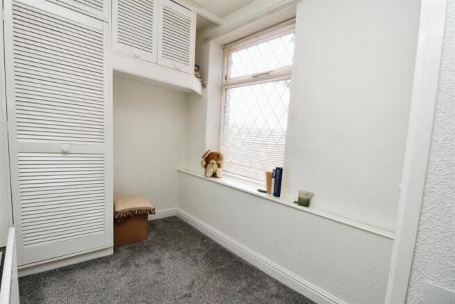 3 bed Terraced for sale Image 11