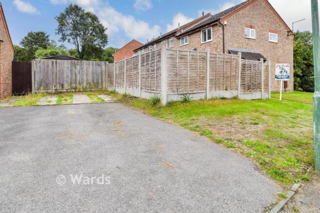 Driveway/Parking