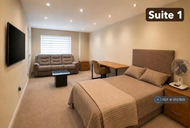 Hotel Style Studio (Suite 1)