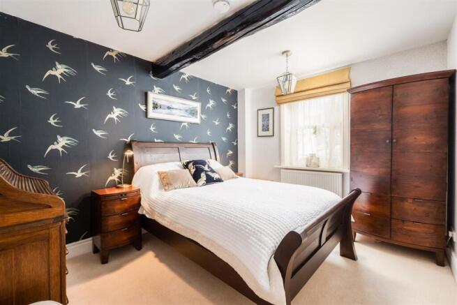 4 bed Detached for sale Image 11