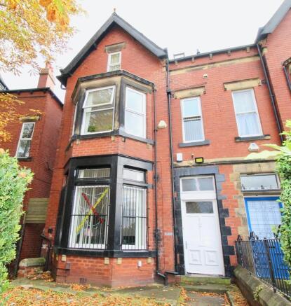 9 bed Semi-Detached to rent Image 4