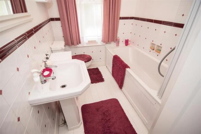 HOUSE BATHROOM