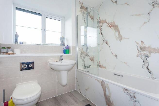 Photo 8 - Bathroom