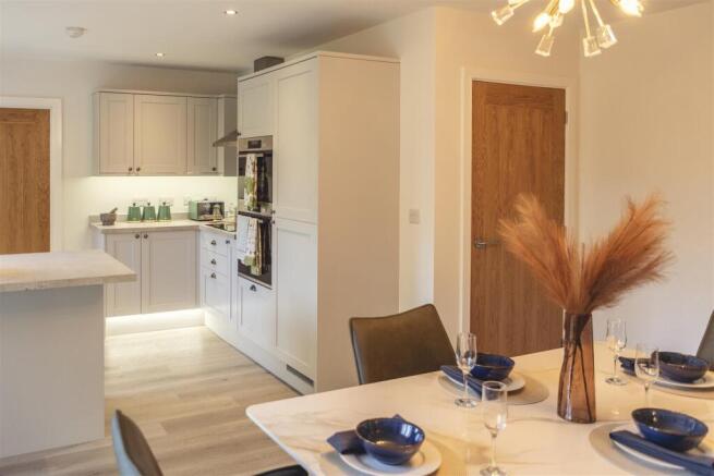 OPEN PLAN LIVING KITCHEN