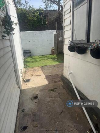 Courtyard Style Garden