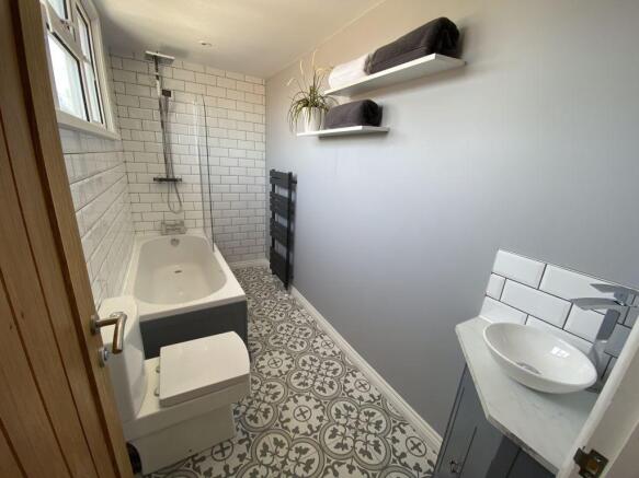 Photo 12