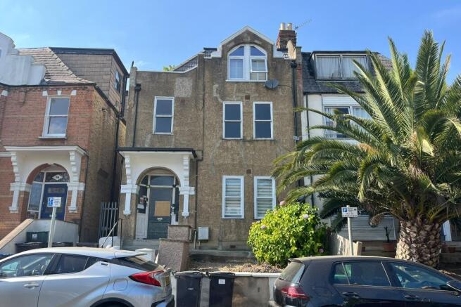95b Woodside, Wimbledon, London SW19 7BA