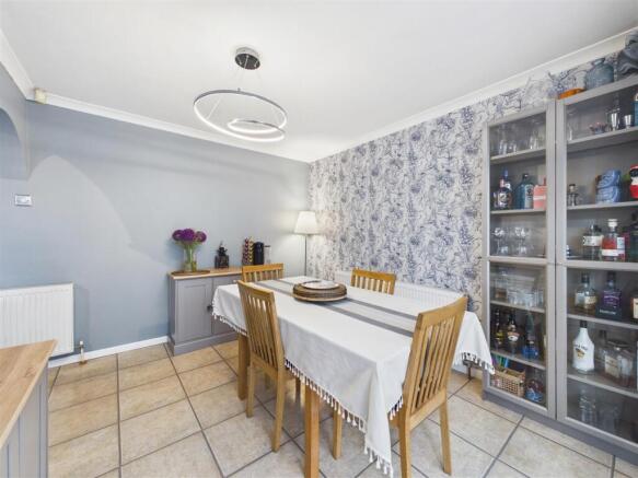 Robert Close, Unstone, Dronfield photo 4