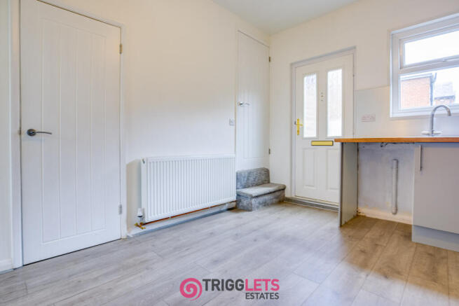 3 bed Terraced to rent Image 5