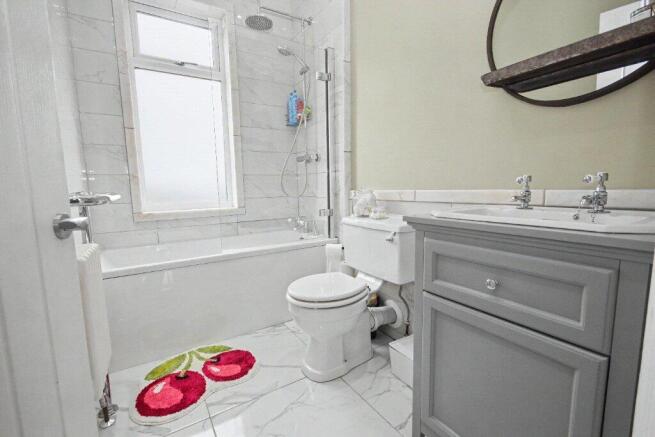 3 bed Semi-Detached for sale Image 8