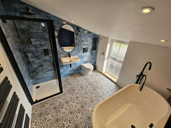 2 Bedroom Terraced for Rent
