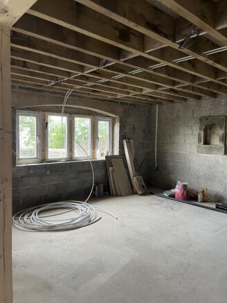 5 bed Barn Conversion for sale Image 8