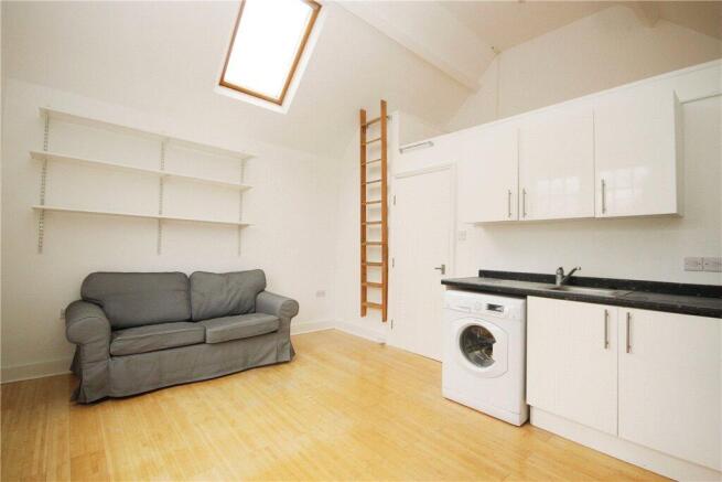 Reception/Kitchen