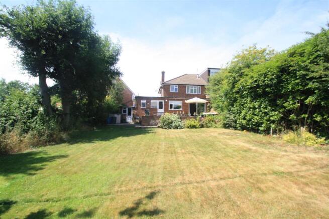 rear garden c.JPG