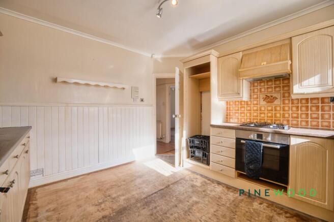 KITCHEN / DINER