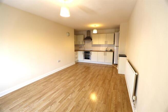 Lounge  kitchen.JPG