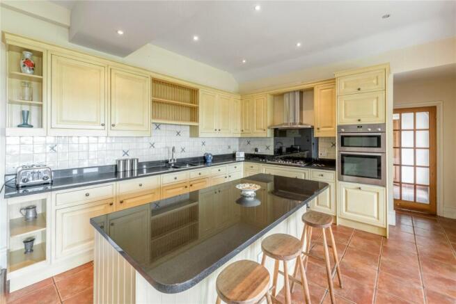 Kitchen/Breakfast Rm