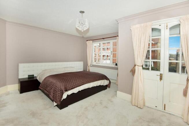 Photo 11