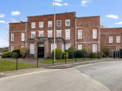 GROUND FLOOR APARTMENT, Bishops Place, Balderton Gate, Newark