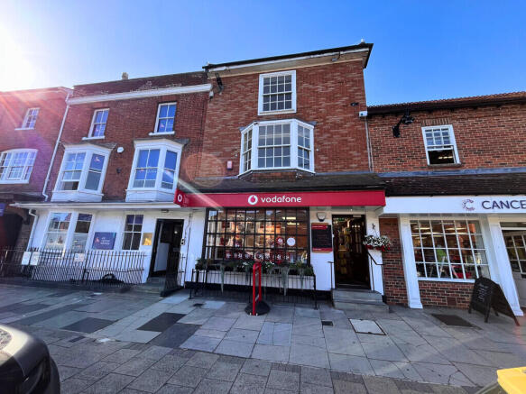 2-bed flat on High Street, Marlborough, £299,950