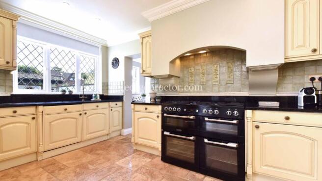 St Augustines Avenue, Bromley, BR2 photo 4
