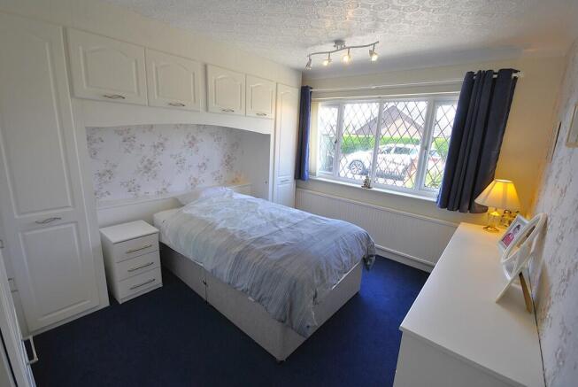 3 bed Semi-Detached Bungalow for sale Image 11