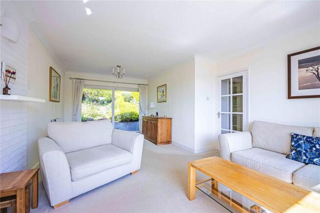 Brownlow Rise, Totternhoe, Central Bedfordshire, LU6 photo 4