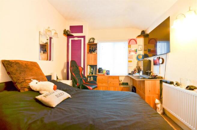 Bedroom 2.1.jpg