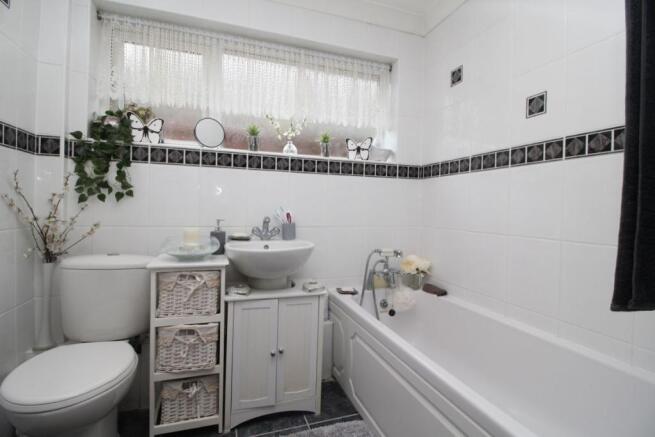 Bathroom / WC