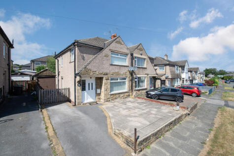 Woodside View, Cottingley, Bingley, West Yorkshire, BD16