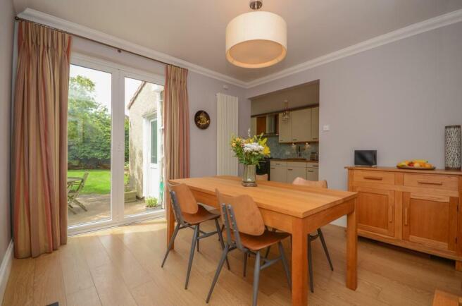 Dining area pic 2.jpg