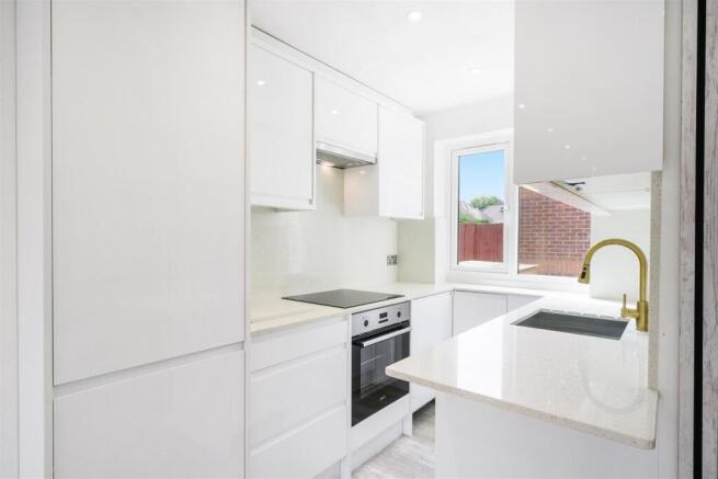 20 Sovereign Grove - NHPlfMN7vBWLG73V9uqm.jpg