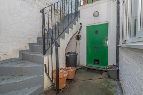 13 Paragon, Ramsgate, CT11