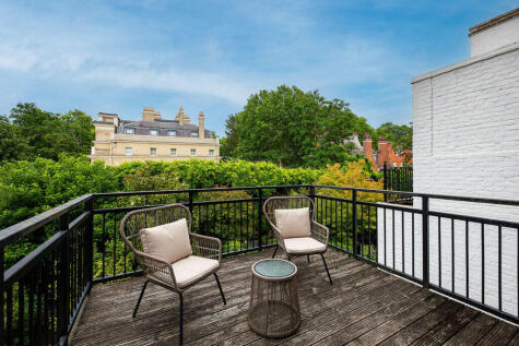 Palace Gardens Terrace, London, W8