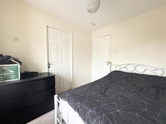 Hamilton Close, Hednesford photo 4