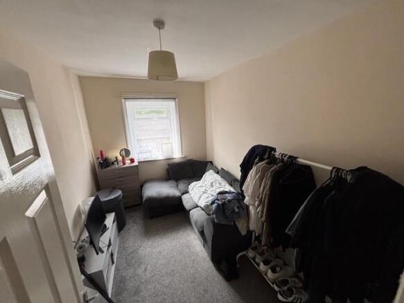 Bedroom 3.jpg