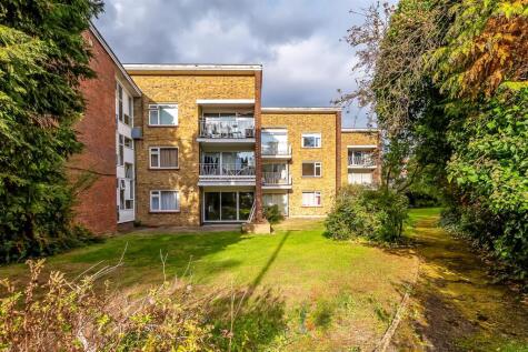 Court Road, SE9