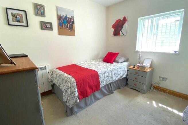 Annexe - Bedroom