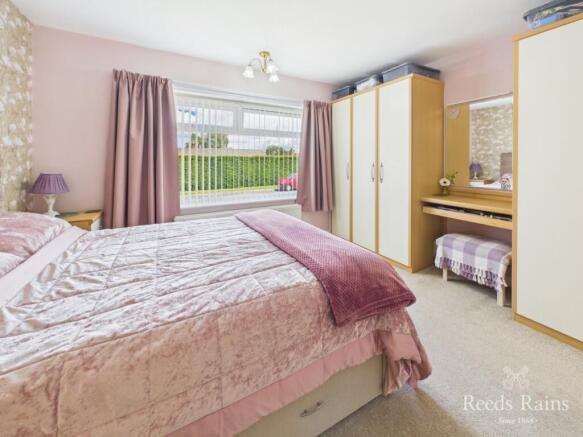 3 bed Bungalow for sale Image 11