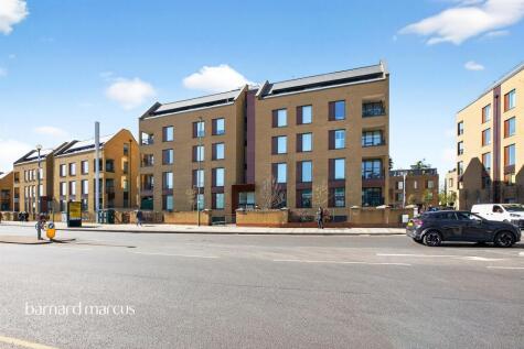 Quayle Crescent, London