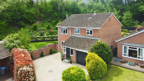 Priorsfield, Marlborough, SN8