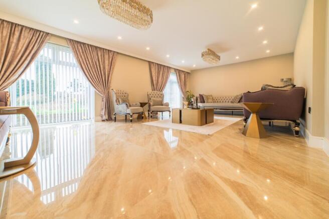 Award-winning Media team on EVERY Listing_13