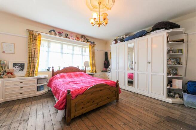 Bedroom 2.jpg