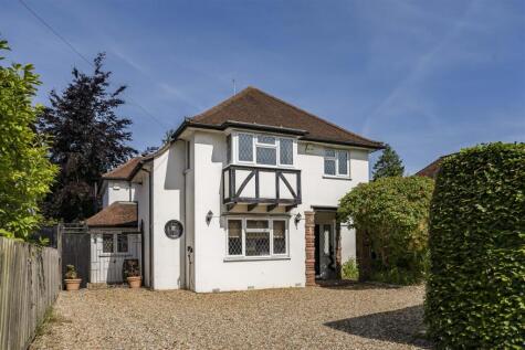 Aldenham Avenue, Radlett