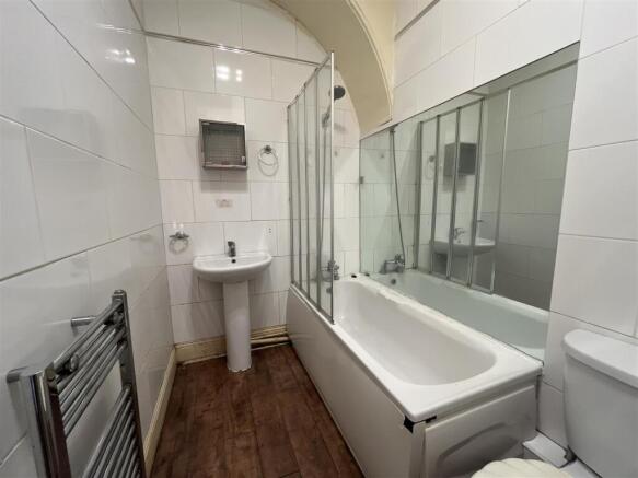 2 bed Terraced for sale Image 10